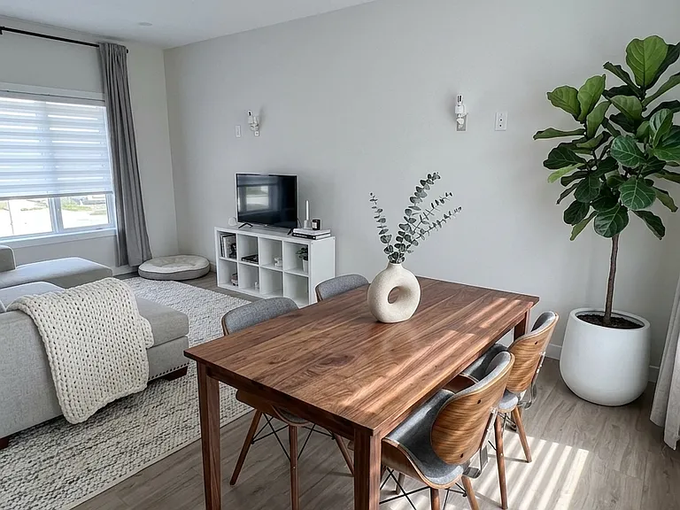 65 Silverton Glen Gate SW #65 — Photo 13