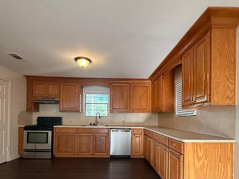 130 Private Road 2221 — Photo 3