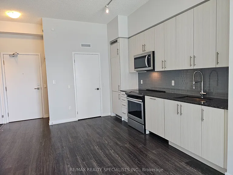 4085 Parkside Village Dr #703 — Photo 5