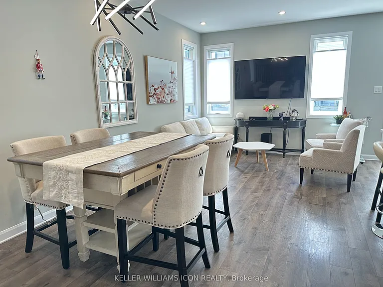 1028 Speedvale Ct — Photo 3