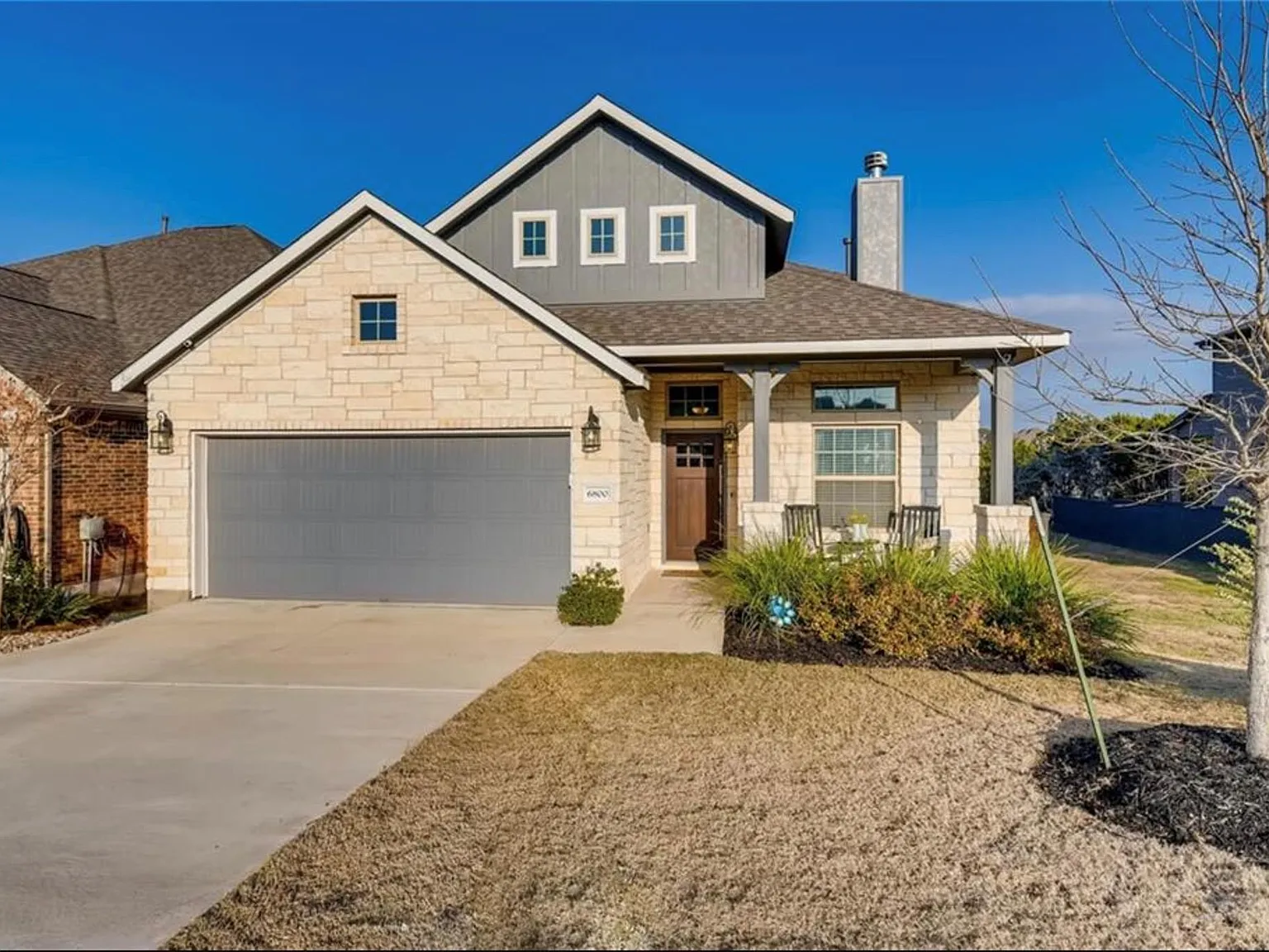 3 bed, 2.5 bath, 2324 sqft, $3,200 — Photo 3
