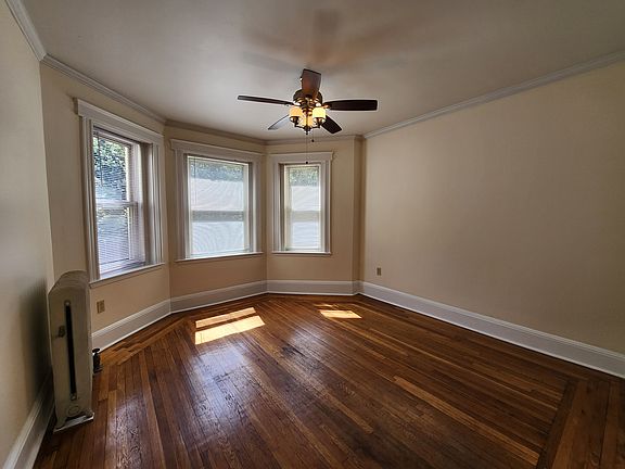 2nd image of 25 Queensberry St APT 2