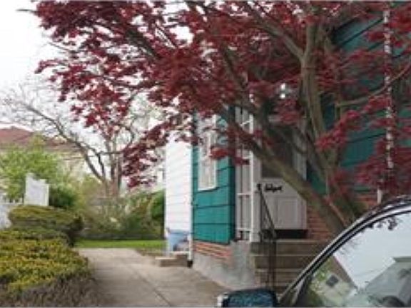 2nd image of 10573 Flatlands 6 St