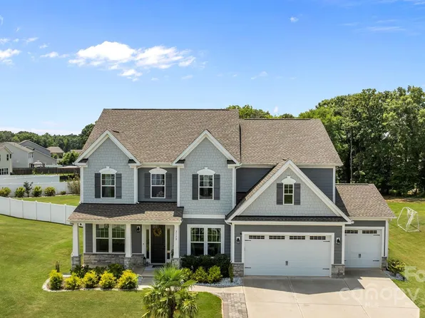 2132 Katie Alice Cir, Waxhaw, NC 28173