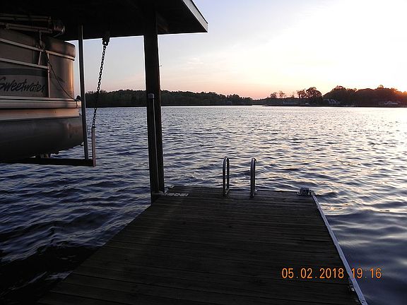 5th image of 305 Lakewood Dr