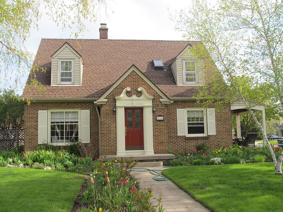 1st image of 222-224 W Walters St