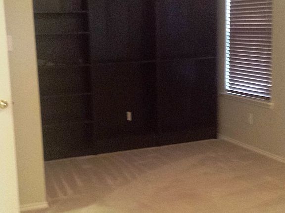 4th image of 10732 Braemoor Dr