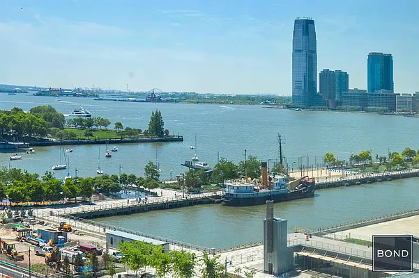 Sold by Bond New York | media 6