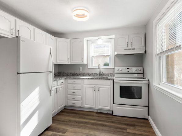 517 Judson St APT 1
