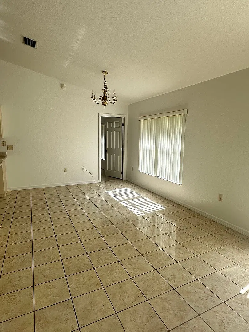 Timberwalk House For Rent — Photo 4