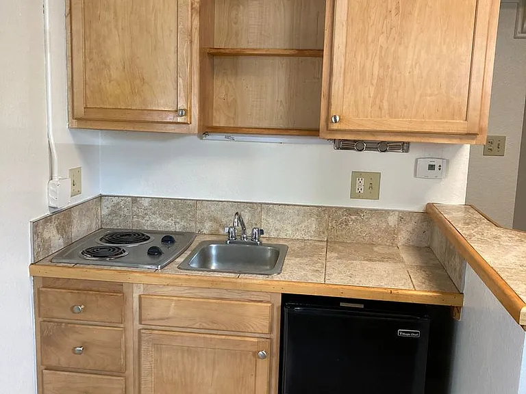 2000 Canyon Blvd — Photo 3