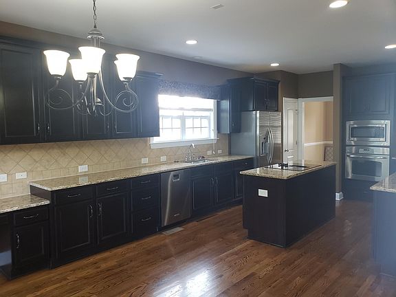 2nd image of 6021 Stags Leap Way