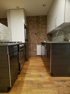 Rented by Evergreen Apartments BK | media 23