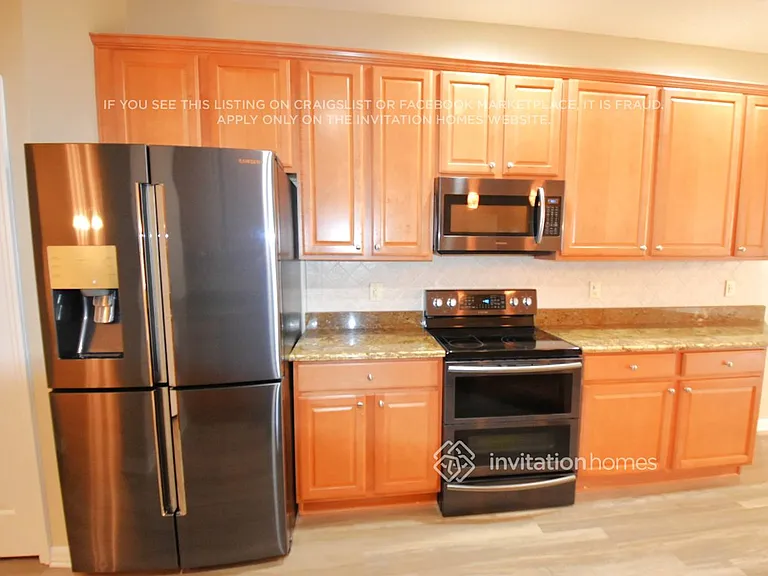 9320 Black Thorn Loop — Photo 6