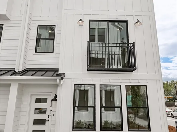 12652 121st Street Ct E #120, Puyallup, WA 98374