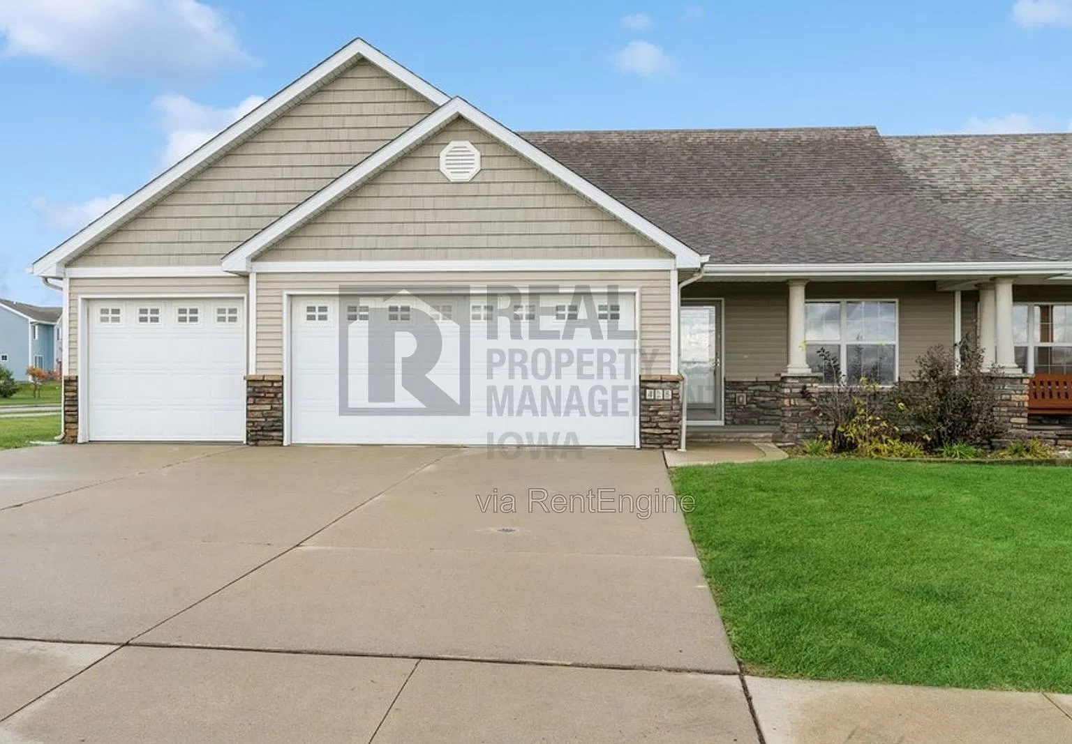 3 bed, 2.0 bath, 1395 sqft, $2,095 — Photo 1