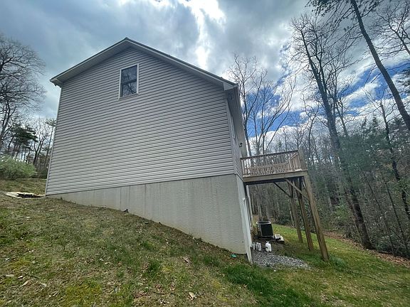 5th image of 350 Pinewood Cir