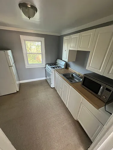 1027 Elton Ave #2 Photo 1