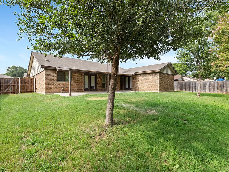 6728 Fair Meadows Dr — Photo 25