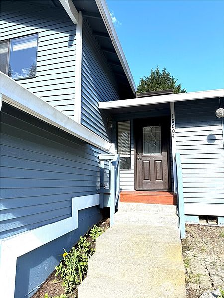 3rd image of 18604 131st Avenue SE