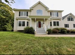 42 Buck Dr, Poughquag, NY 12570