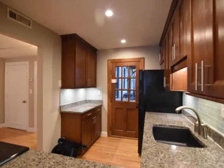 84 Gordon St #206 — Photo 6
