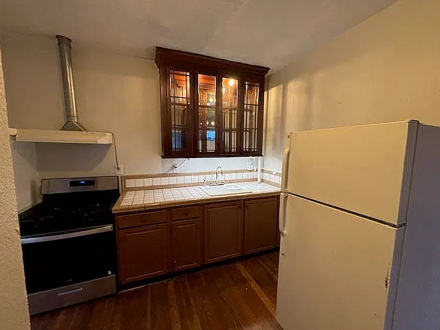1 bed, $1,400 — Photo 3