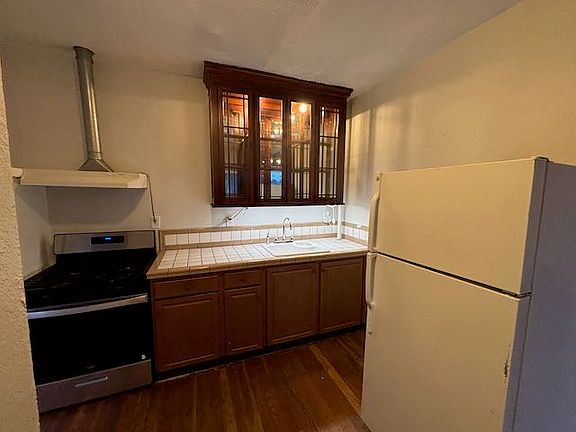 3rd image of 2217 E Terrace St APT F