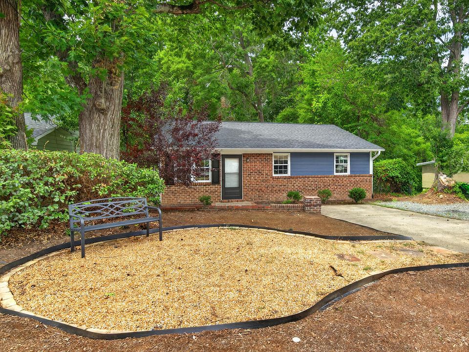 1st image of 2312 N Oak Ridge Blvd