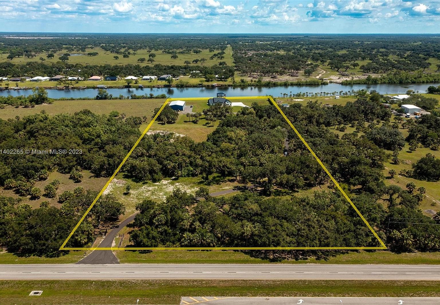 1692 E State Road 80, Labelle, Fl 33935 