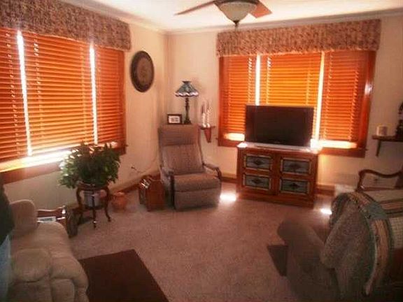 5th image of 1002 E Sigler St