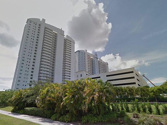 3rd image of 15051 Royal Oaks Ln #3