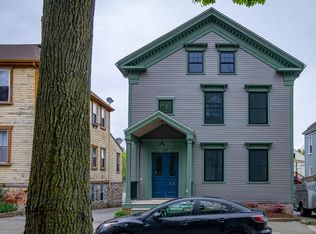 318 Pleasant St, New Bedford, MA 02740