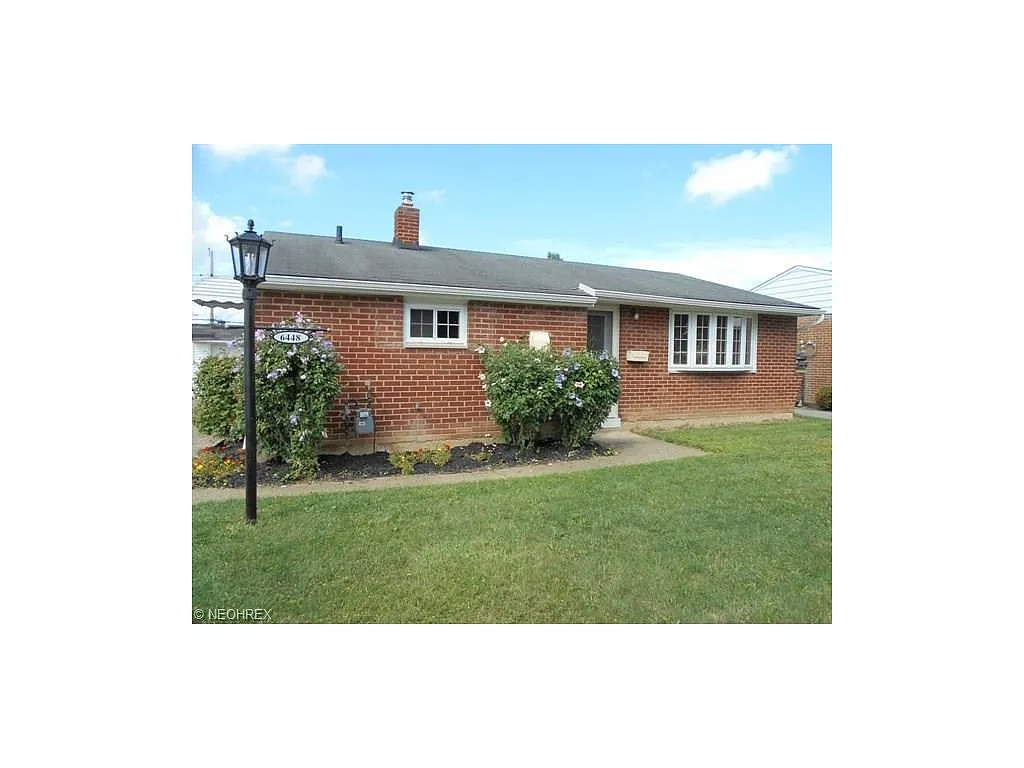 6448 Sandfield Dr photo 1