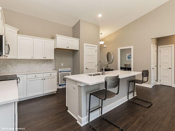 5th image of 5633 Prairie Grass Dr