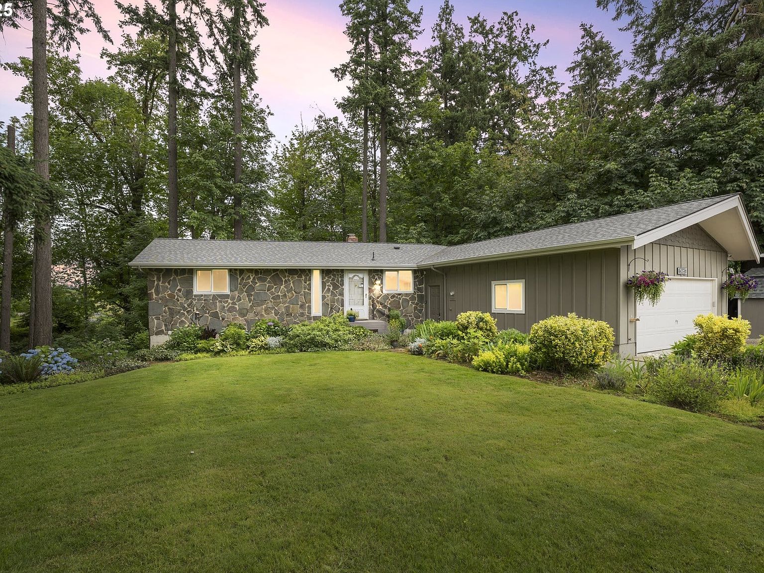 13063 Brookside Dr NE, Aurora, OR 97002 | Zillow