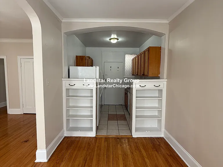 4931 N Whipple St #1M — Photo 4