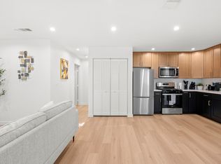 14347 Emelita St, Van Nuys, CA 91401