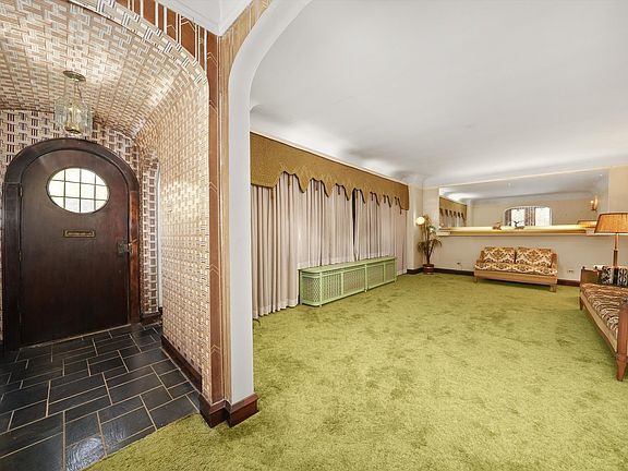 2nd image of 3301 N Oak Park Ave