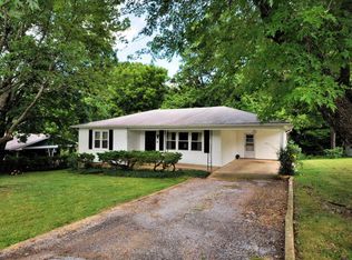 1406 S 5th Ave, Ozark, MO 65721