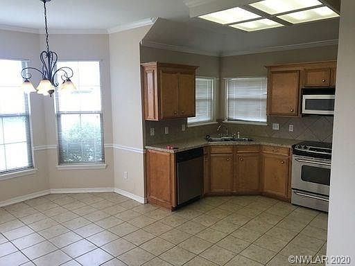 5th image of 6205 Hollyhock Ln