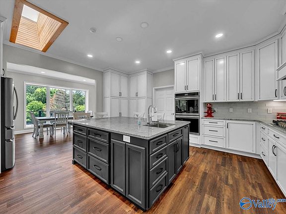 4th image of 1602 Westwind Dr NW