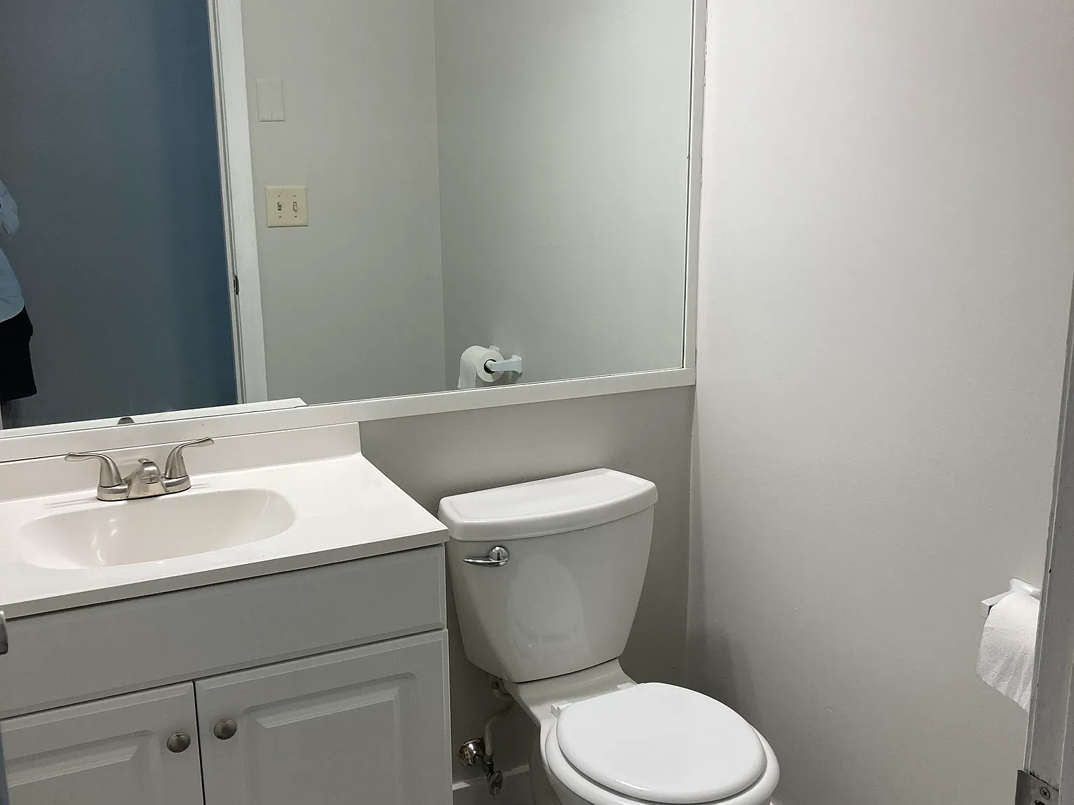 3 bed, 1.5 bath, 1100 sqft, $2,800 — Photo 1