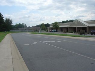 2235 E Oak St, Conway, AR 72032