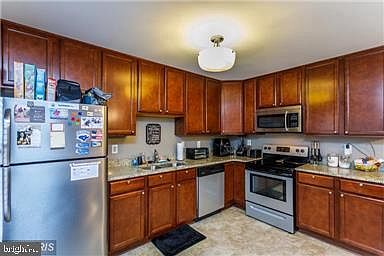 4th image of 105 Sunny Hill Ct