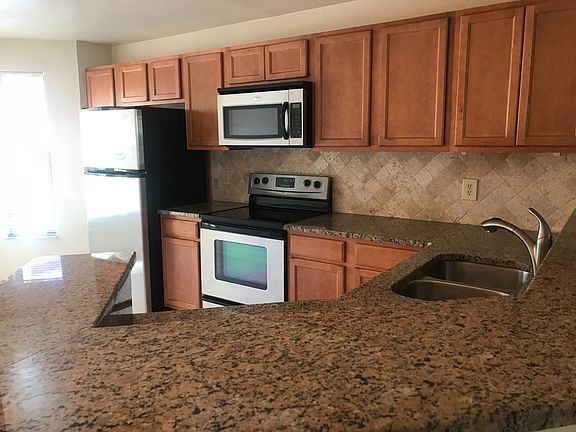 5th image of 7506 Sugar Bend Dr