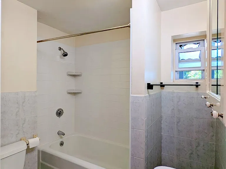 7 Locke St — Photo 15