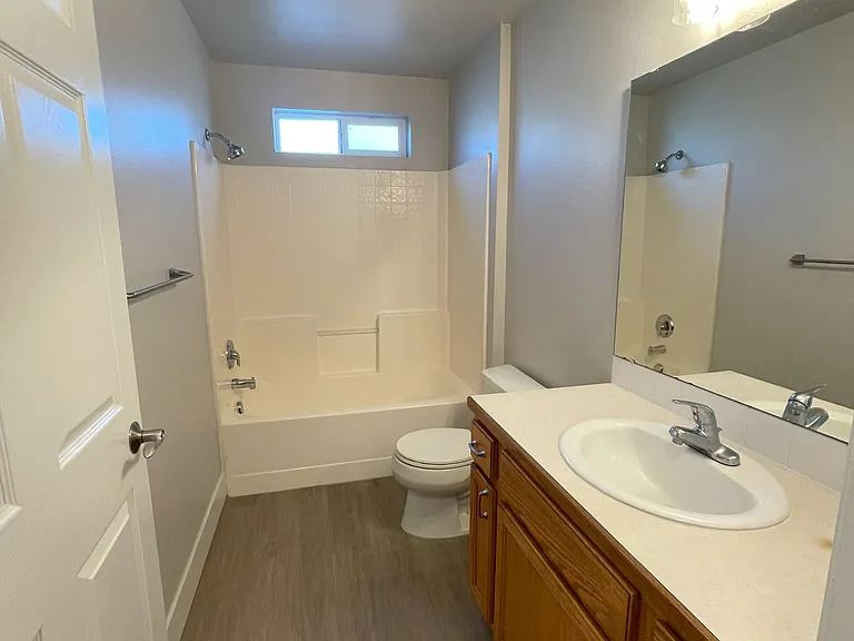 10162 W Garverdale Ln #202 — Photo 11