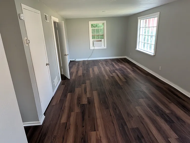 901 S Creve Coeur Ave #2 — Photo 4