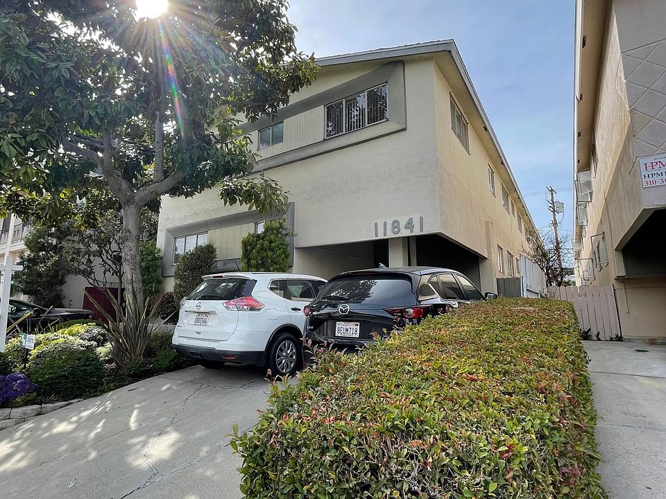 1st image of 11841 Goshen Ave APT 2